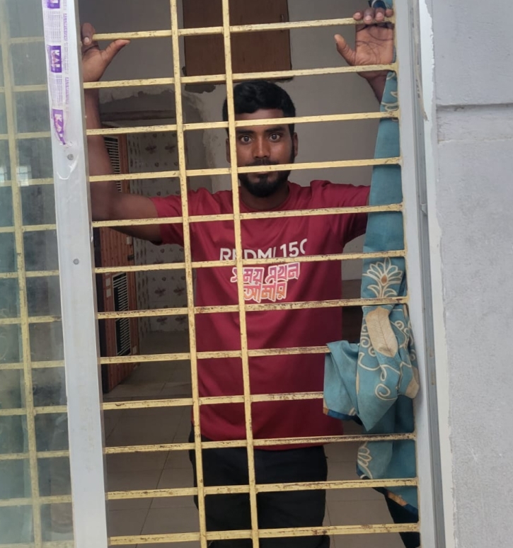 শেরপুর থানায় নারী এসআইকে ‘ম্যাডাম’ ডাকায় যুবককে আটকে রাখার অভিযোগ